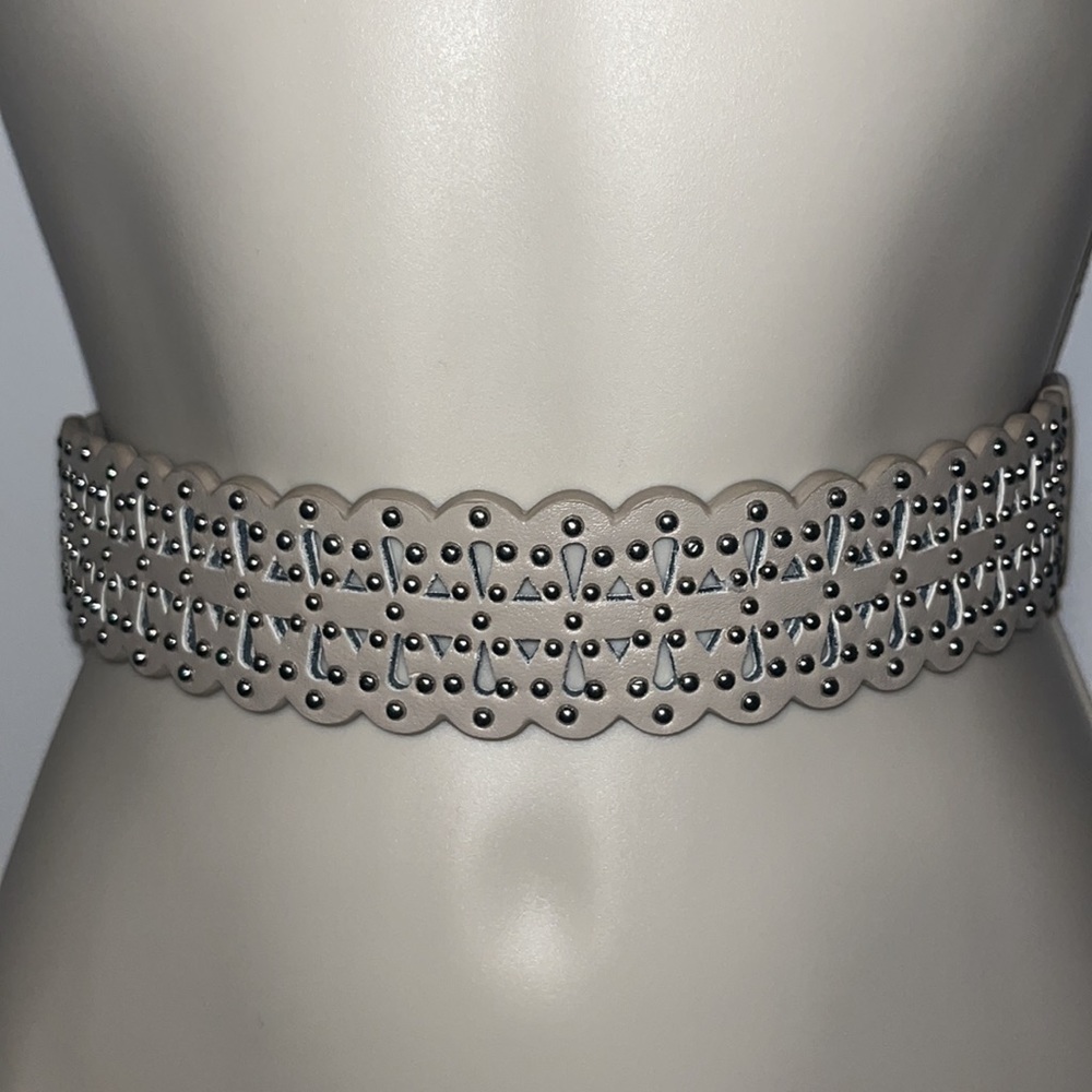 NWT White House Black Market Wide Weave Studded Circle Belt Vegan Taupe XS